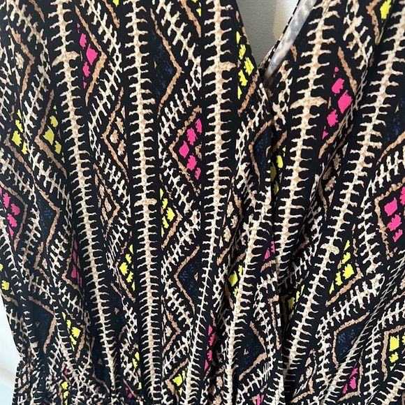 BCBGeneration Short Sleeve Tribal Romper - Picture 2 of 5